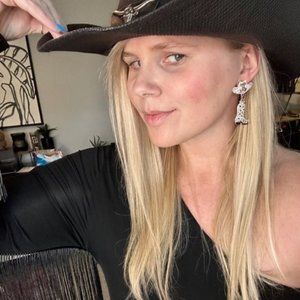 Meet your Posher, Mackenzie